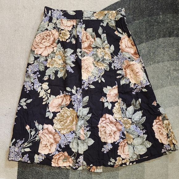 Vintage Express Floral A-Line Skirt - Picture 5 of 6
